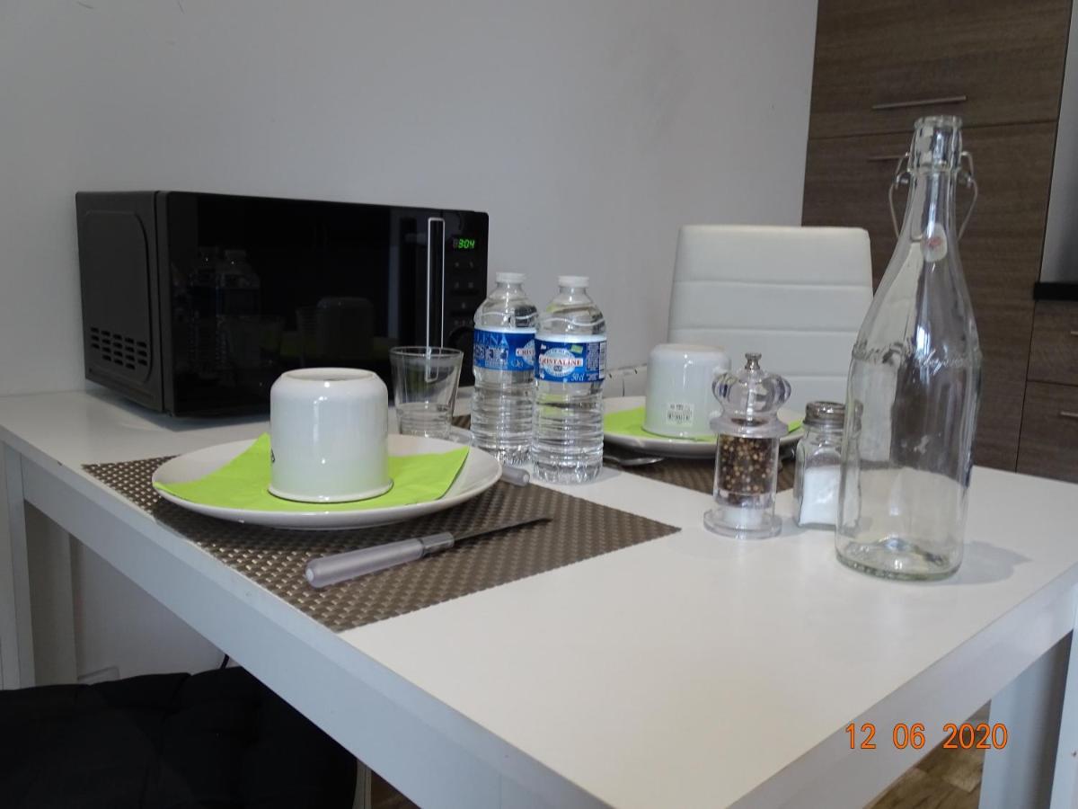 Legend- Parking Prive Gratuit- Terrasse Privee- Wifi - Convert - Alimentec Bourg-en-Bresse Exteriör bild